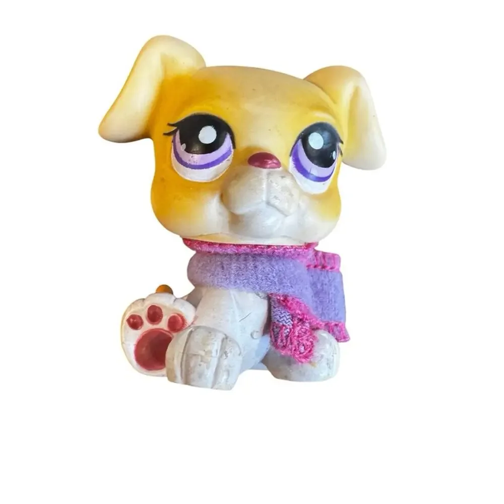 Littlest Pet Shop 11 Assorted Pets With Several Accessories Collector